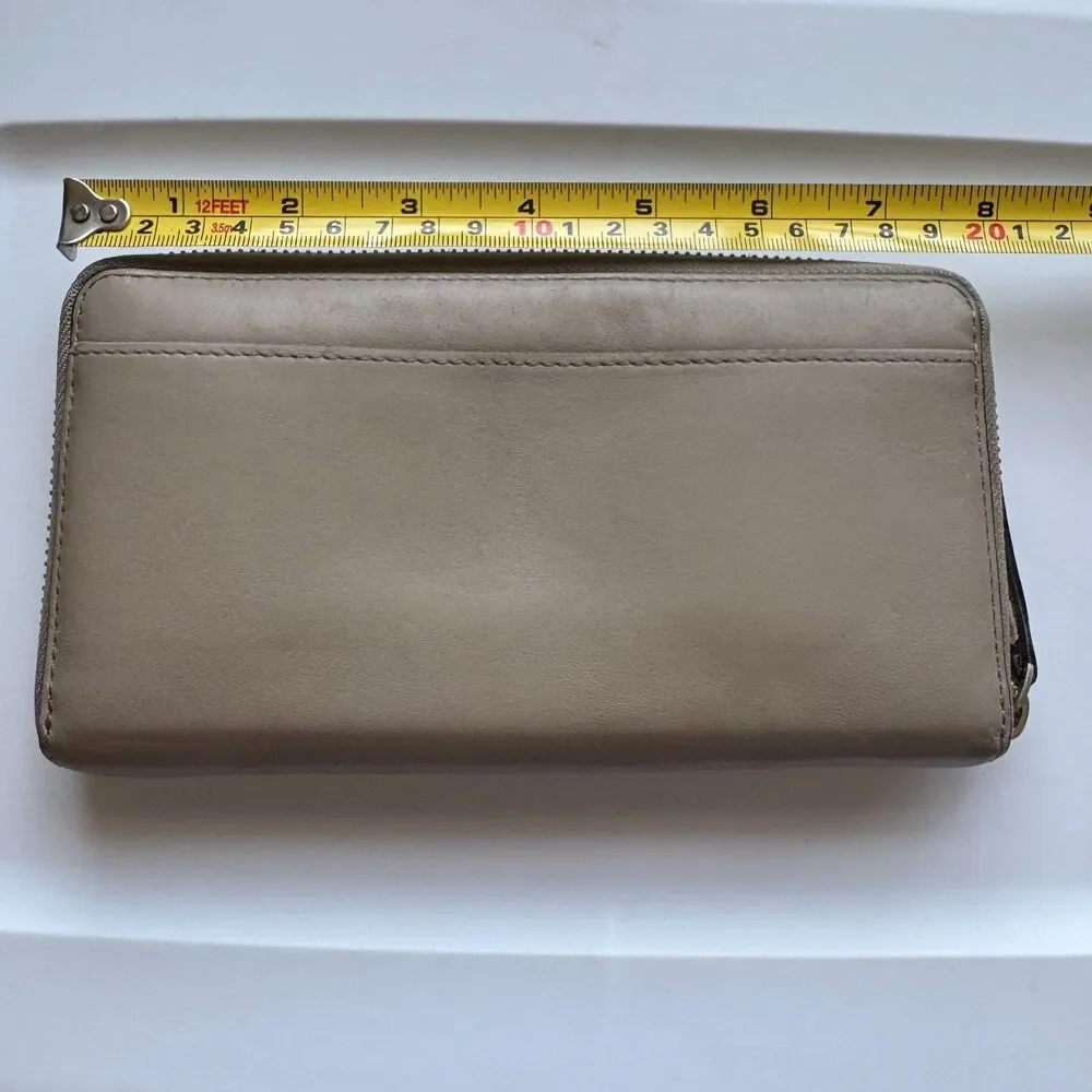 Kate Spade Zip Around Smooth Leather Wallet Gold Hardware Rivets Taupe Beige